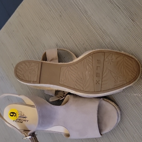 Wedge shoes - Picture 2 of 6